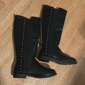 Madden girl studded boots size 1. NWOT
